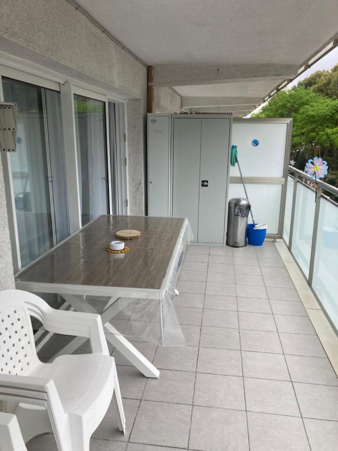 Chez Chantal 3 Chambres Au Centre Touristique De Salou Avec Garage Exterior foto