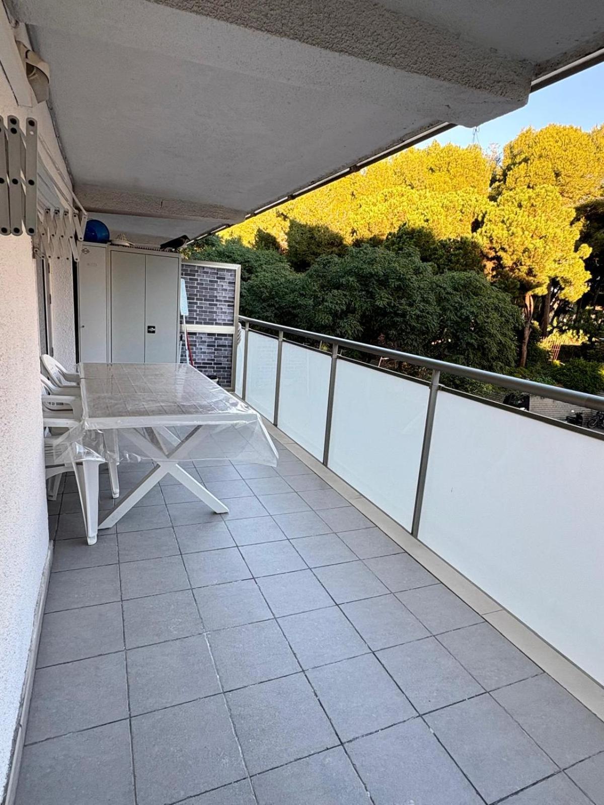 Chez Chantal 3 Chambres Au Centre Touristique De Salou Avec Garage Exterior foto